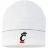 Under Armour Men's White Cincinnati Bearcats 2022 Sideline Lifestyle CGI Performance Beanie
