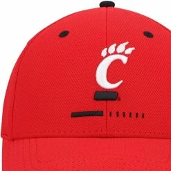 Under Armour Men's Red Cincinnati Bearcats Blitzing Accent Performance Flex Hat 8 Under Armour Men's Red Cincinnati Bearcats Blitzing Accent Performance Flex Hat -Colosseum Store DSCO1153008236 2910 ALT2